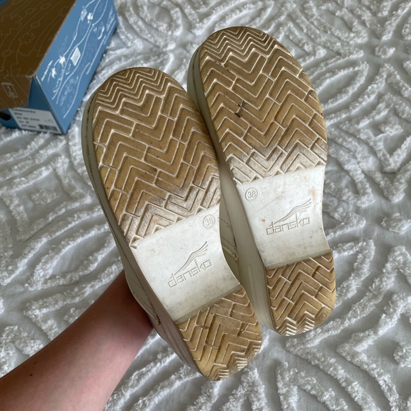 Dansko “Professional Box” Clogs - Picture 4 of 5